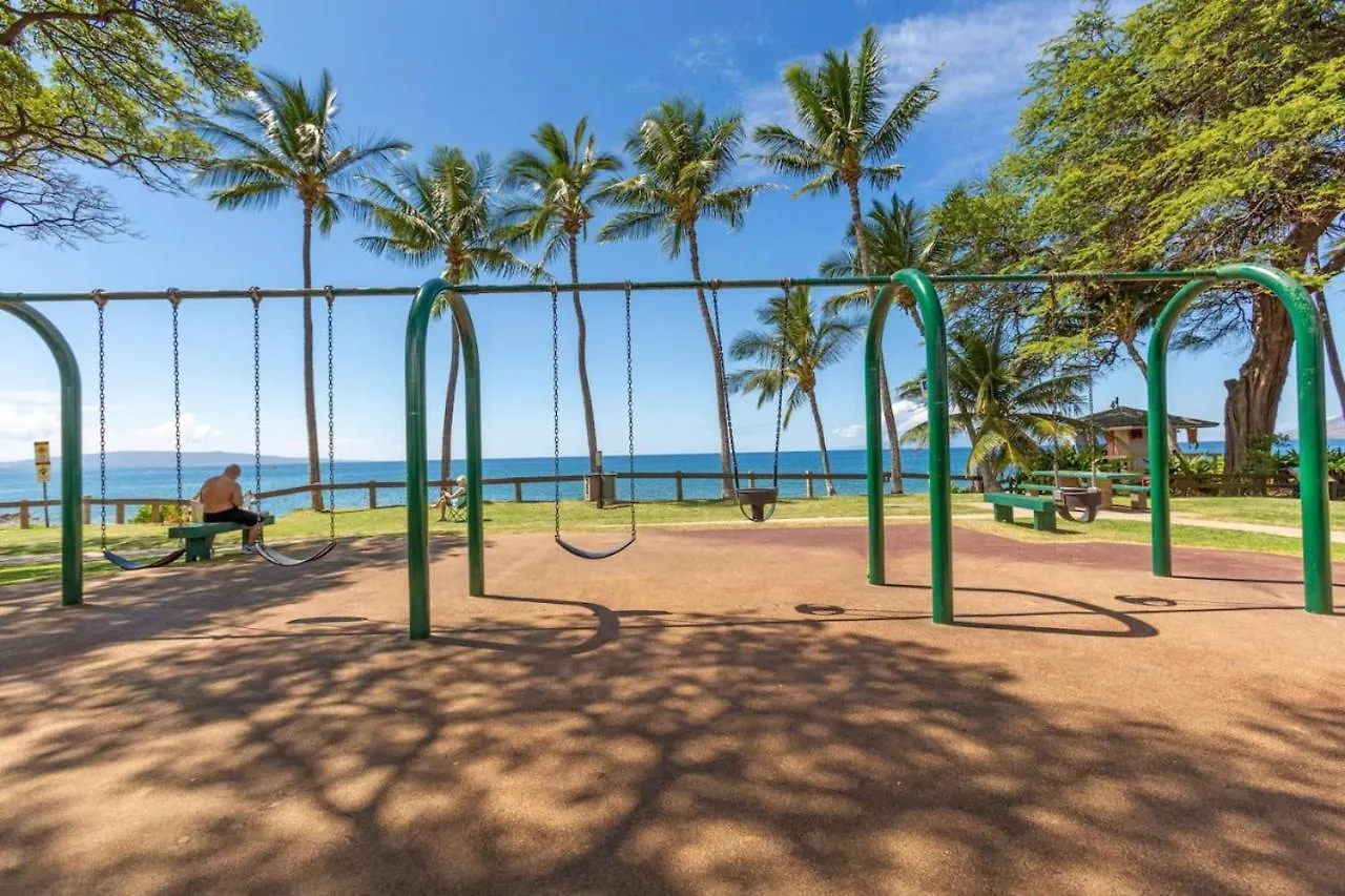 Steps To The Beach With Ocean View Wailea